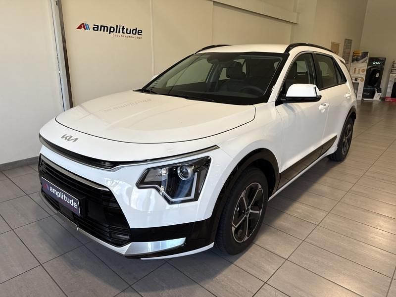 Blanc Utilisé 2025 Kia Niro Active SUV | 28 999 € (Bon prix) - Image 1/4