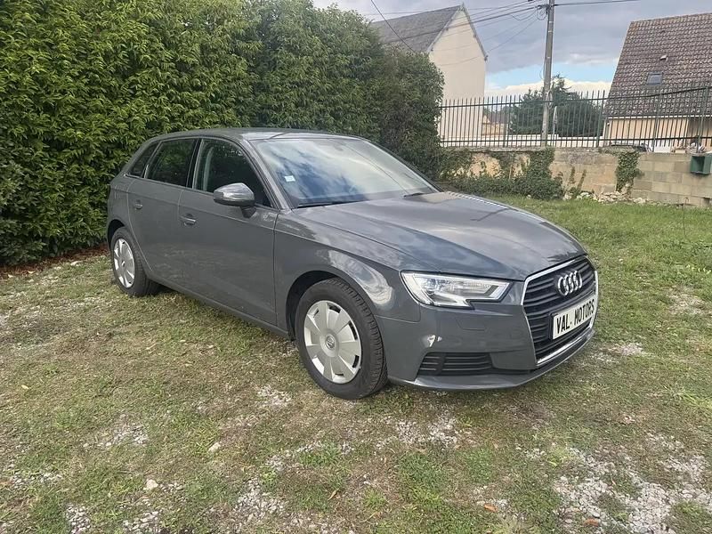 Occasion 2018 Audi A3 Attraction Berline | 13 890 € - Image 1/4