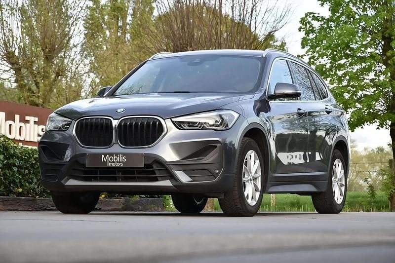 Gris Utilisé 2021 BMW X1 Sport Line SUV | 22 750 € (Super prix) - Image 1/4