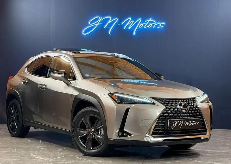 Gris Occasion 2025 Lexus UX 300h SUV | 39 490 € - Image 1/4