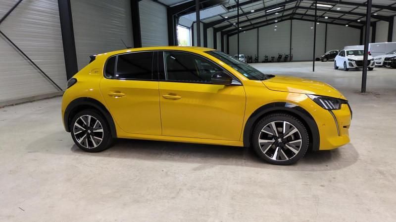 Utilisé 2023 Peugeot 208 GT Citadine | 15 700 € (Prix juste) - Image 1/4