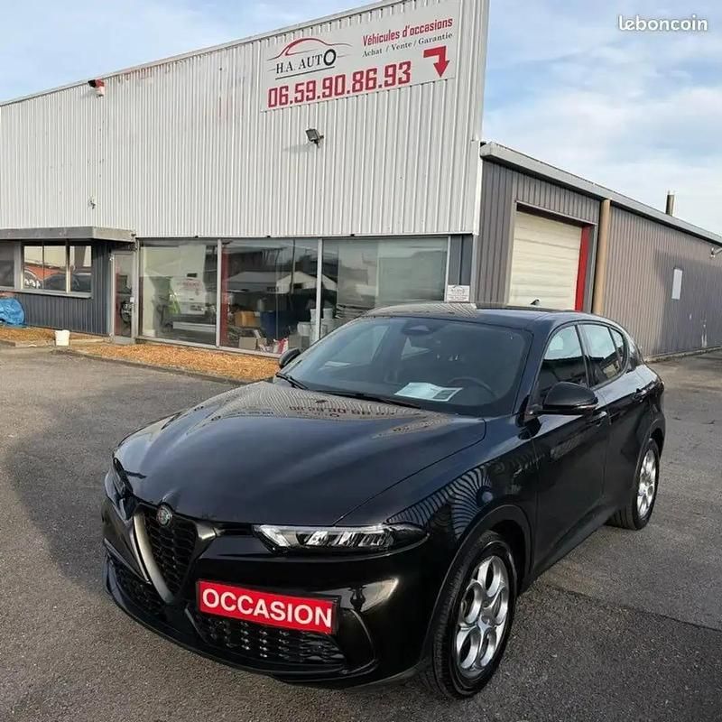 Noir Occasion 2023 Alfa Romeo Tonale Sprint SUV | 21 999 € (Bon prix) - Image 1/4