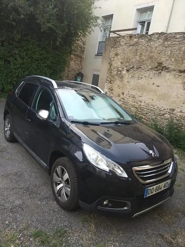 Utilisé 2015 Peugeot 2008 Allure SUV | 8 000 € (Prix juste) - Image 1/4