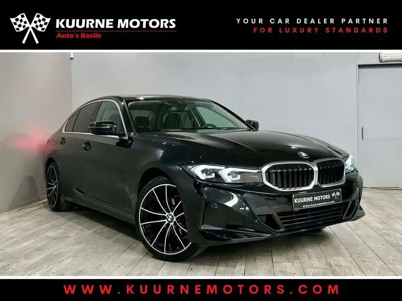 Noir Utilisé 2022 BMW 316 Sport Line Berline | 32 900 € (Prix assez cher) - Image 1/4