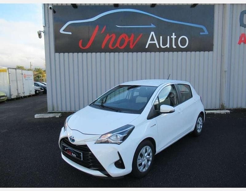 Occasion Toyota Yaris Hybrid 76 ch (55 kW) 2019 Blanc Berline