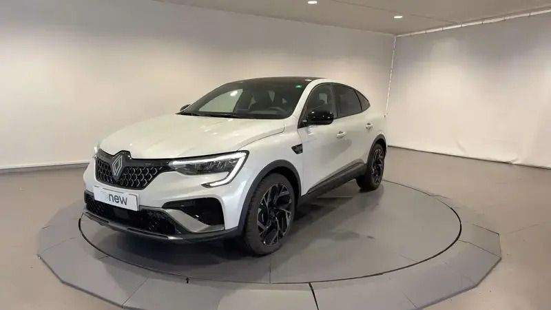Blanc Utilisé 2024 Renault Arkana Esprit Alpine SUV | 25 990 € (Prix juste) - Image 1/4