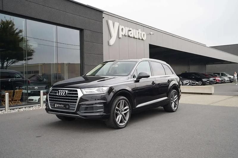 Noir Utilisé 2016 Audi Q7 SUV | 26 640 € - Image 1/4