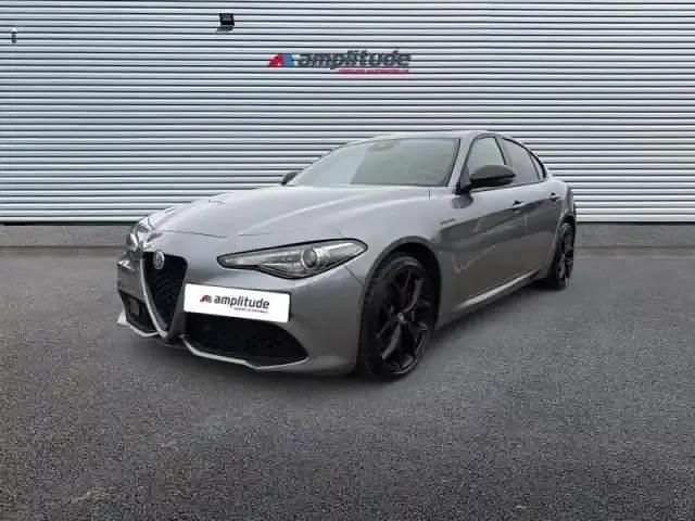 Gris vesuvio métallisée Utilisé 2021 Alfa Romeo Giulia Veloce Berline | 43 499 € - Image 1/4