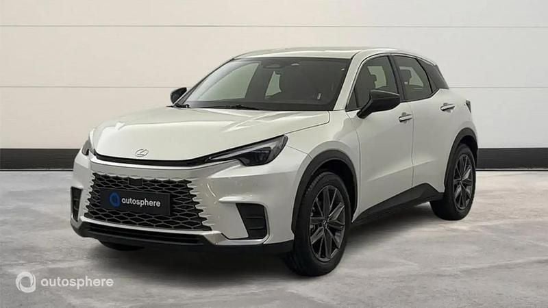 Blanc Nouvelle 2025 Lexus LBX SUV | 34 999 € (Bon prix) - Image 1/4