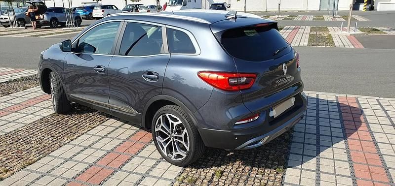Gris Occasion 2021 Renault Kadjar Intens SUV | 16 500 € (Bon prix) - Image 1/4