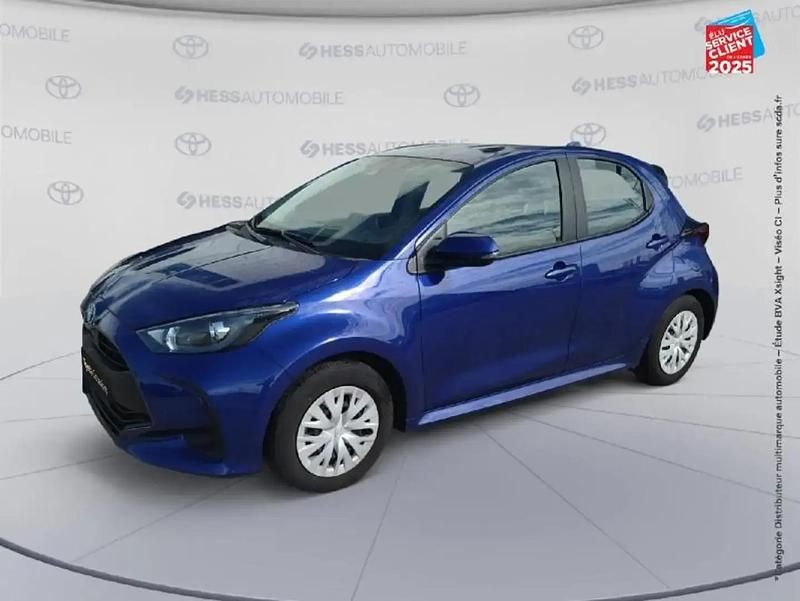 Bleu Utilisé 2022 Toyota Yaris Hybrid Design Berline | 19 499 € (Prix juste) - Image 1/4