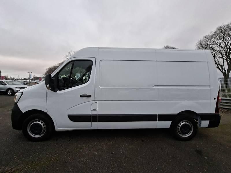 Occasion Renault Master 135 ch (99 kW) 2023 Blanc Berline