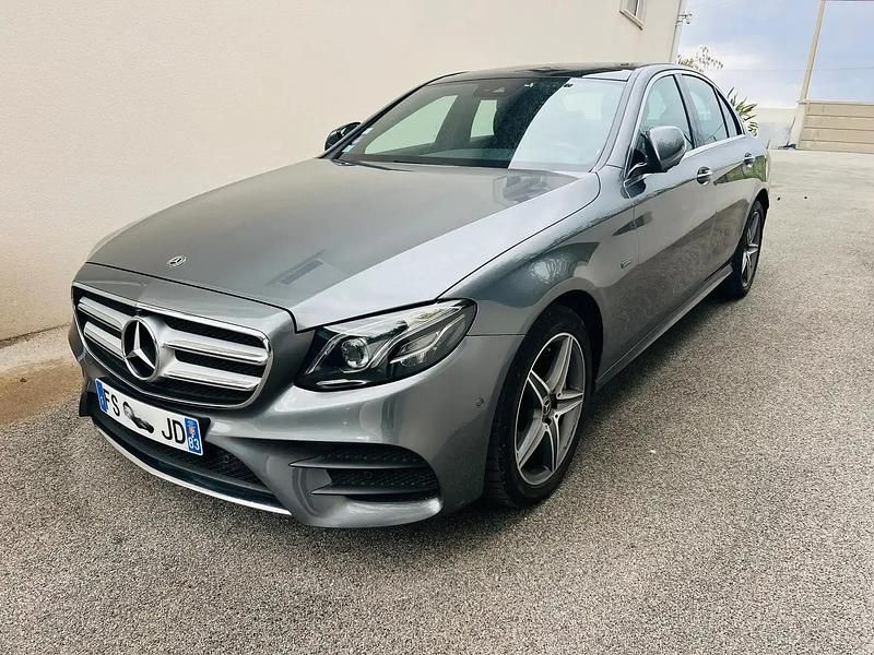 Gris Utilisé 2020 Mercedes V300 AMG line Monospace | 34 990 € - Image 1/2