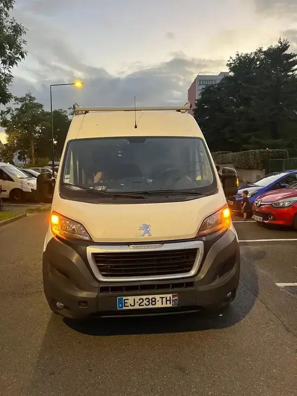 Utilisé 2017 Peugeot Boxer Van | 8 200 € - Image 1/4