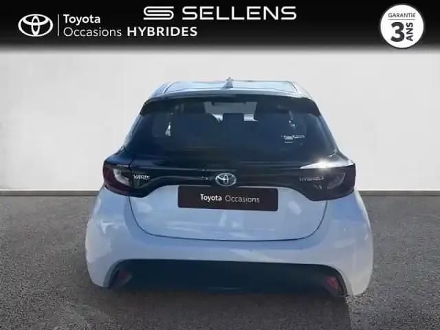 Occasion Toyota Yaris Hybrid 116 ch (85 kW) 2023 Blanc Berline