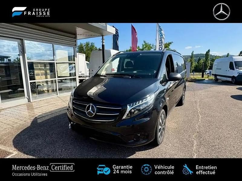 Noir Utilisé 2023 Mercedes Vito Monospace | 48 600 € (Prix juste) - Image 1/4