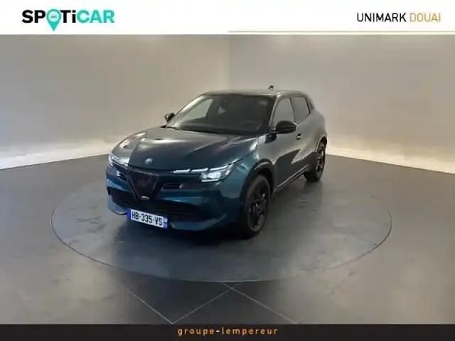 Bleu navigli métallisée/toit noir Occasion 2025 Alfa Romeo Junior Premium SUV | 29 291 € (Bon prix) - Image 1/4