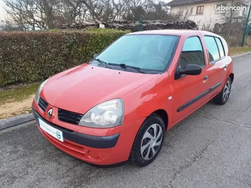 Rouge Utilisé 2004 Renault Clio II Dynamique Citadine | 3 480 € (Prix juste) - Image 1/4