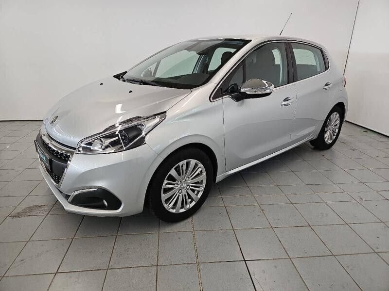Gris Utilisé 2017 Peugeot 208 Allure Citadine | 9 490 € (Prix juste) - Image 1/4