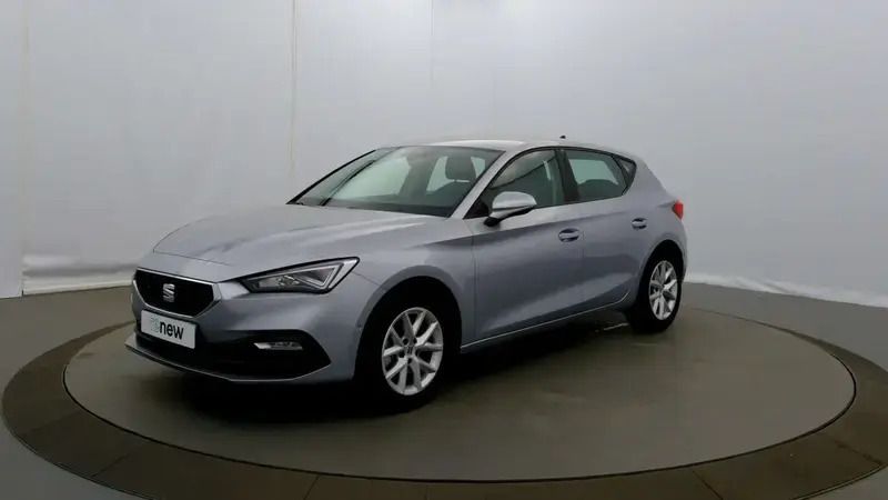 Gris Utilisé 2022 Seat Leon Business Berline | 17 990 € (Bon prix) - Image 1/4