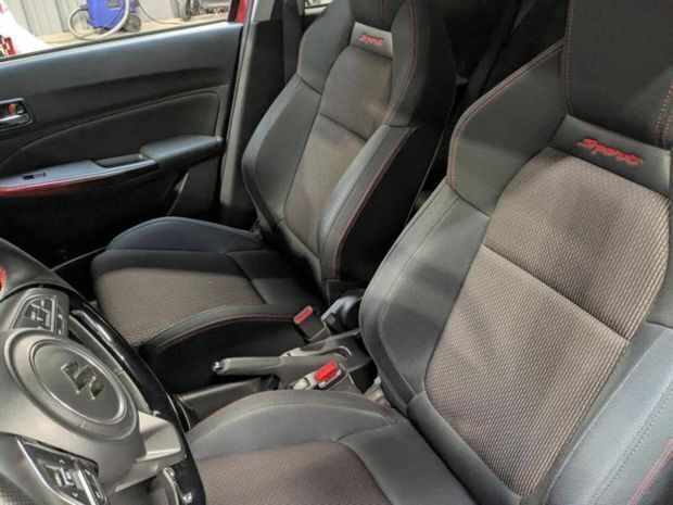 Utilisé 2023 Suzuki Swift Sport | 20 690 € (Prix juste) - Image 1/4