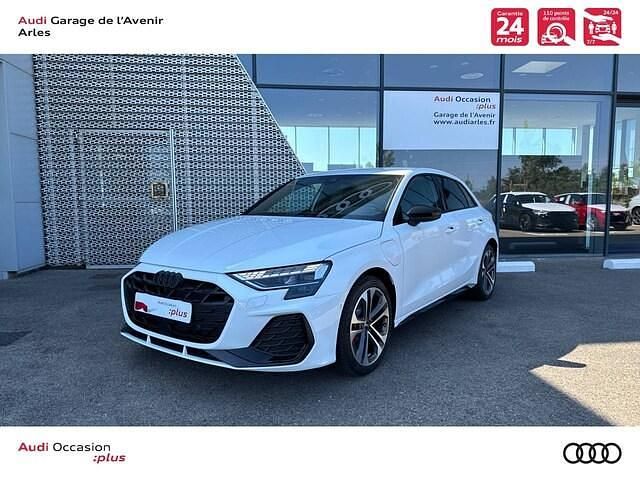 Blanc arcona Nouvelle 2025 Audi A3 Sportback e-tron S-Line Berline | 57 900 € - Image 1/4