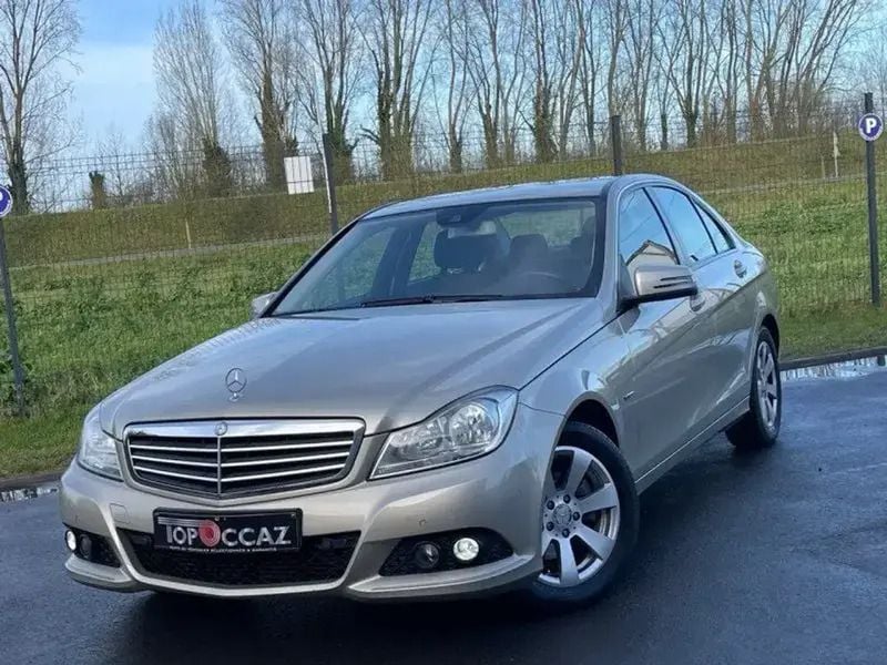 Beige Utilisé 2011 Mercedes C180 Elegance Berline | 8 490 € - Image 1/4