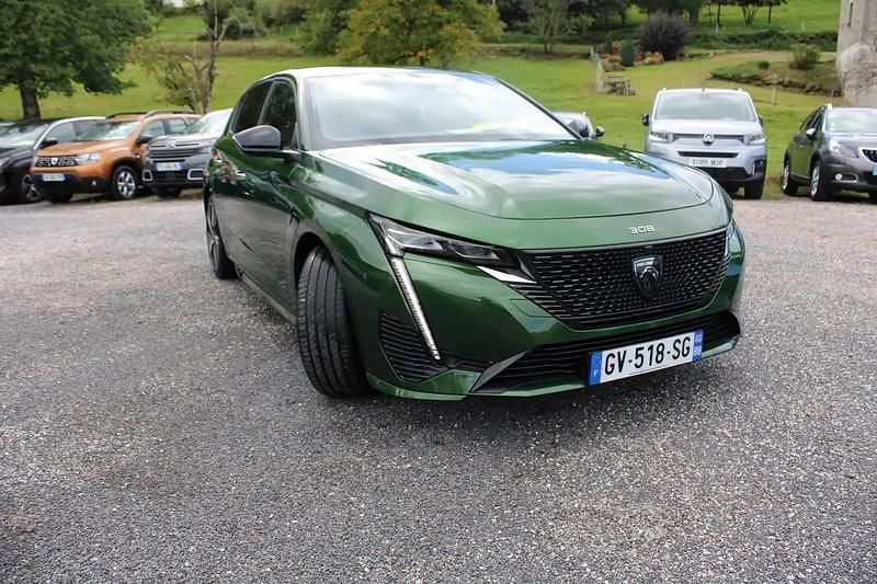 Vert Utilisé 2022 Peugeot 308 GT Berline | 24 990 € (Prix cher) - Image 1/4