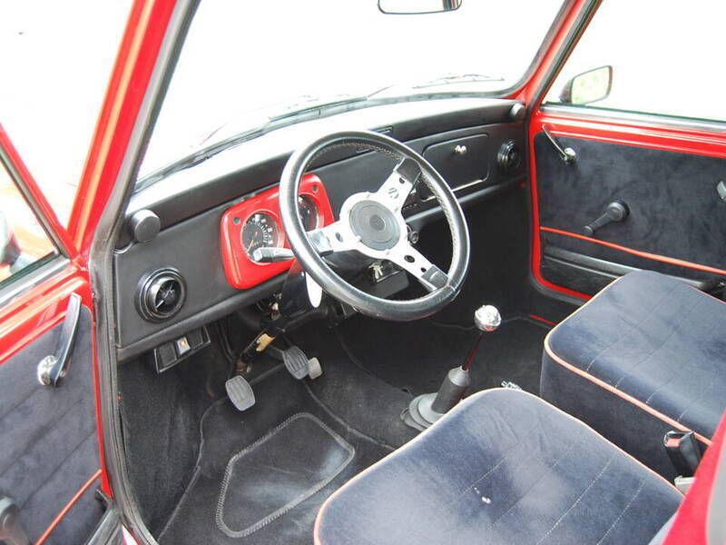 Image 3/4