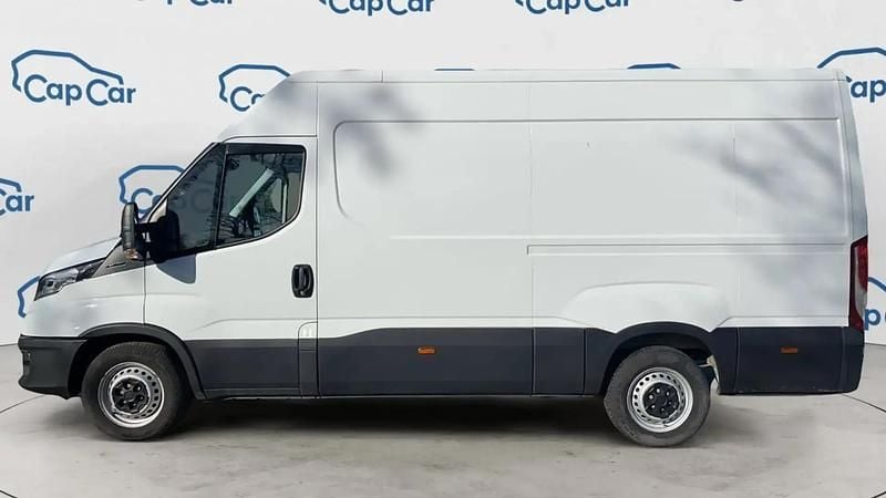 Occasion Iveco Daily 136 ch (100 kW) 2023 Blanc Van