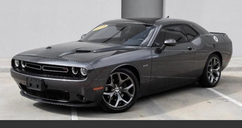 Gris Utilisé 2015 Dodge Challenger Coupé | 33 696 € (Prix juste) - Image 1/4