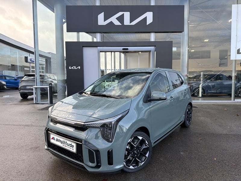 Vert lichen mã©tallisã© Nouvelle 2025 Kia Picanto GT-Line Citadine | 17 999 € (Prix juste) - Image 1/4