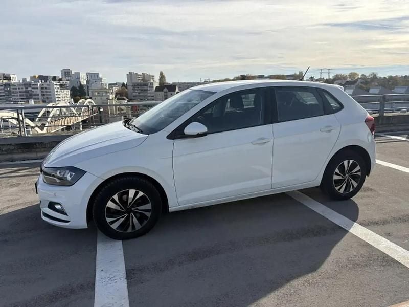 Blanc Utilisé 2020 VW Polo LOUNGE Berline | 12 490 € (Bon prix) - Image 1/4