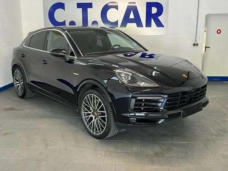 Noir Occasion 2019 Porsche Cayenne E-Hybrid Coupe Sport Coupé | 60 000 € (Prix juste) - Image 1/4