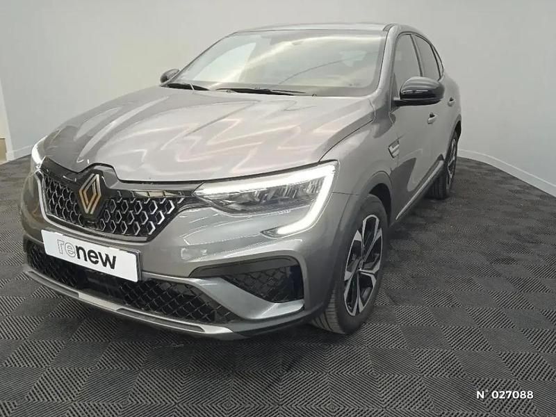 Gris Utilisé 2024 Renault Arkana Evolution SUV | 26 490 € (Prix assez cher) - Image 1/4