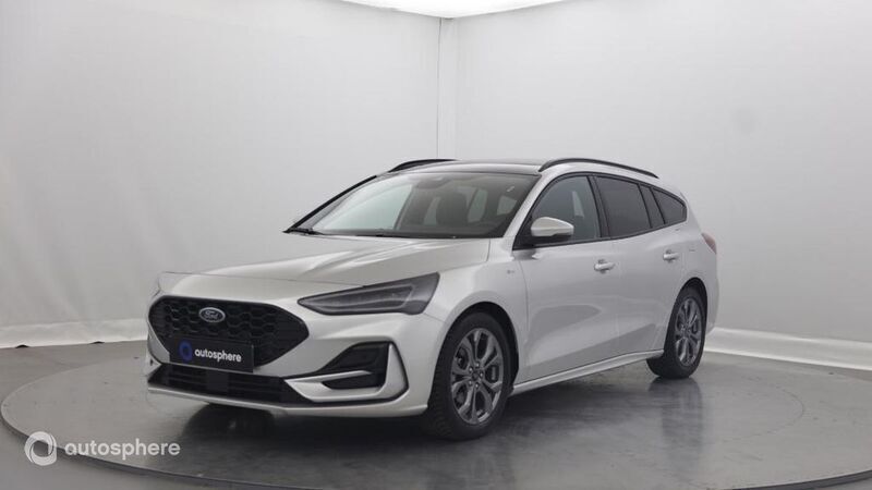 Gris Utilisé 2023 Ford Focus ST-Line Berline | 23 999 € (Prix juste) - Image 1/4