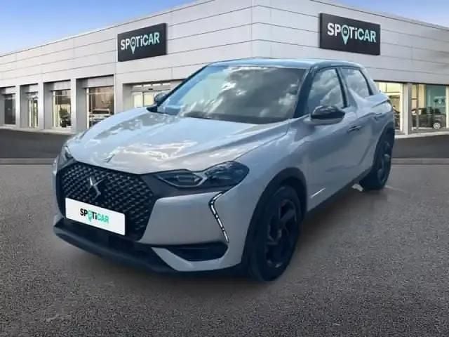 Gris Utilisé 2022 DS Automobiles DS3 Crossback E-Tense Performance Line Plus SUV | 18 980 € (Bon prix) - Image 1/4