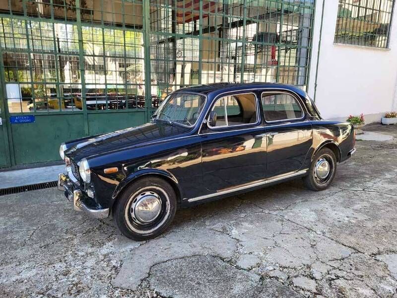 Noir Utilisé 1960 Lancia Appia Berline | 7 000 € - Image 1/4