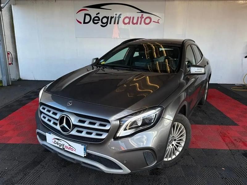 Occasion Mercedes GLA200 137 ch (100 kW) 2019 Gris SUV