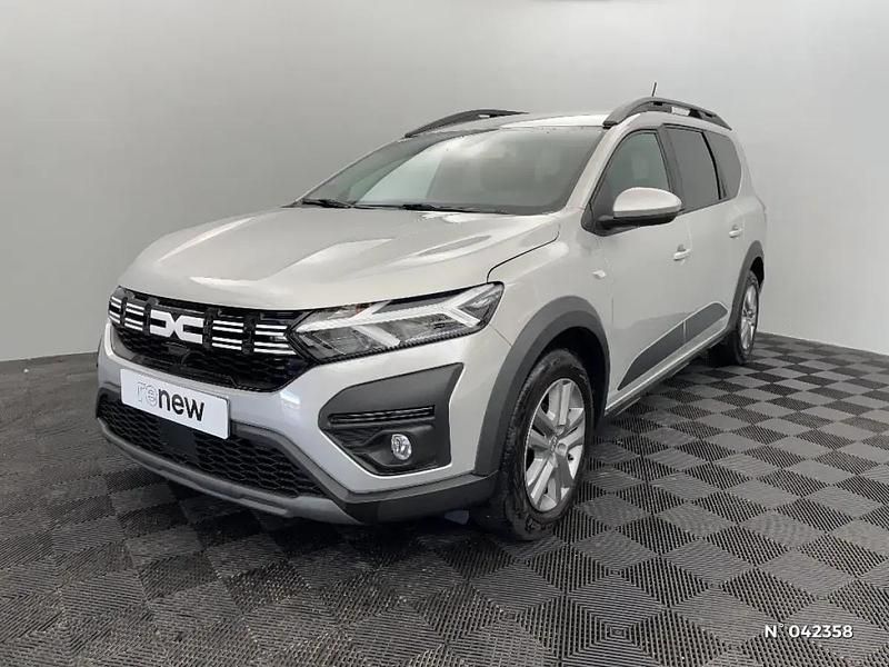 Gris Utilisé 2022 Dacia Jogger Expression Monospace | 18 990 € (Prix assez cher) - Image 1/4