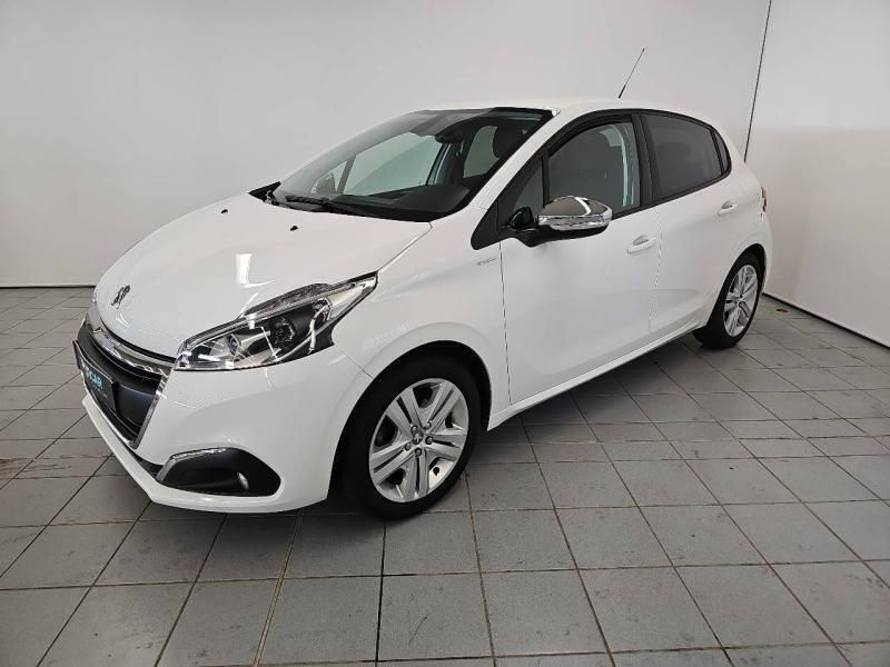 Blanc Utilisé 2018 Peugeot 208 Style Citadine | 8 490 € (Prix juste) - Image 1/3