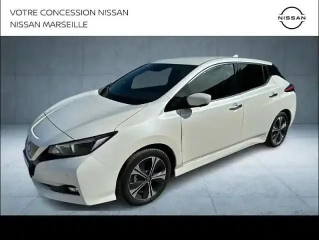 Blanc lunaire+toit+rétros noir Utilisé 2021 Nissan Leaf Tekna Citadine | 17 490 € (Prix cher) - Image 1/4