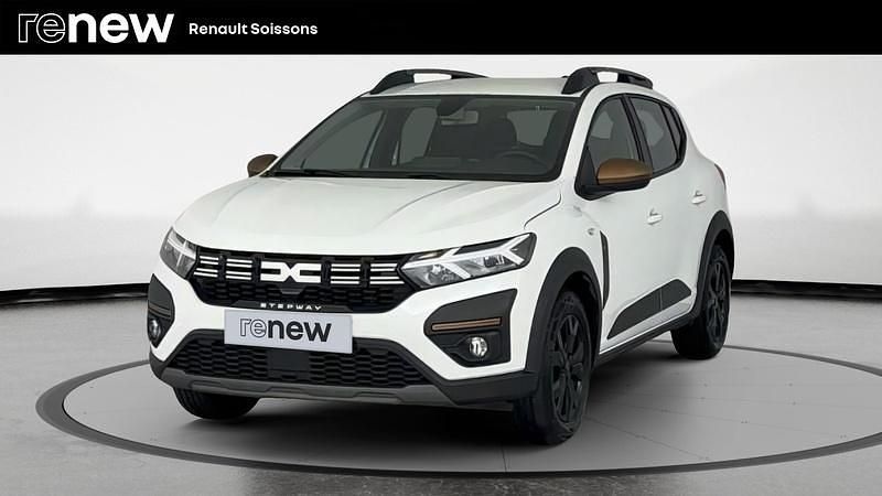 Gris Utilisé 2024 Dacia Sandero Extreme Citadine | 17 999 € (Prix juste) - Image 1/4