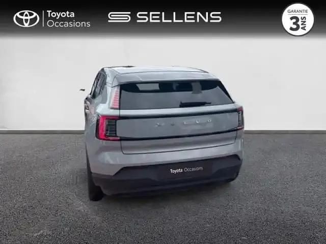 Occasion Volvo EX30 Plus 200 kW (272 ch) 2024 Bleu nuage métal/toit noir SUV