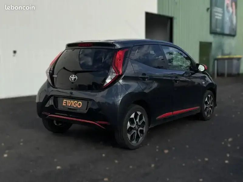 Image 2/4