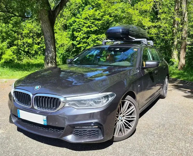 Gris Utilisé 2018 BMW 530 M Sport Break | 18 900 € (Prix cher) - Image 1/4