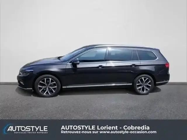 Occasion VW Passat Elegance 150 ch (110 kW) 2023 Noir Break