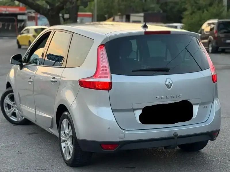 Utilisé 2004 Renault Grand Scénic II Monospace | 2 400 € - Image 1/4