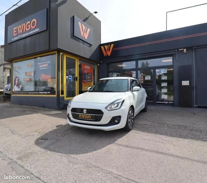 Blanc Utilisé 2018 Suzuki Swift Berline | 9 989 € - Image 1/4