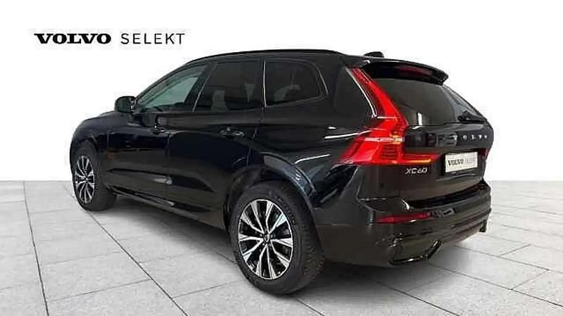 Noir Utilisé 2023 Volvo XC60 Plus SUV | 46 051 € (Prix juste) - Image 1/1